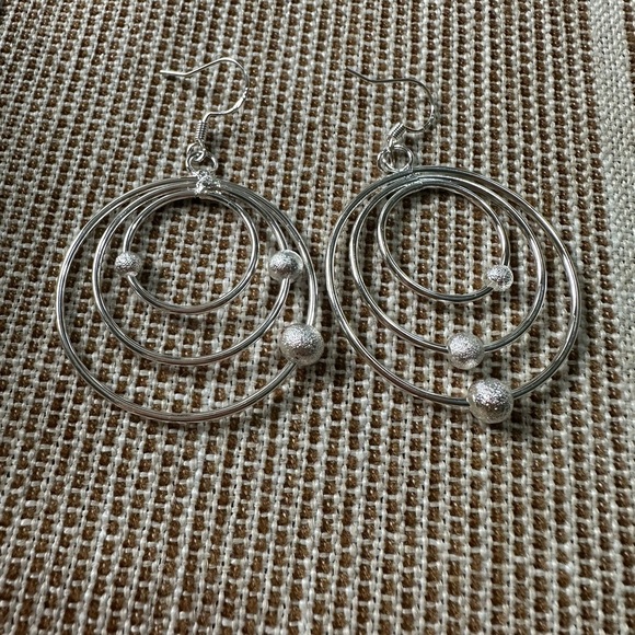 Silver plated Three circle beads Earrings for Women - Picture 5 of 5